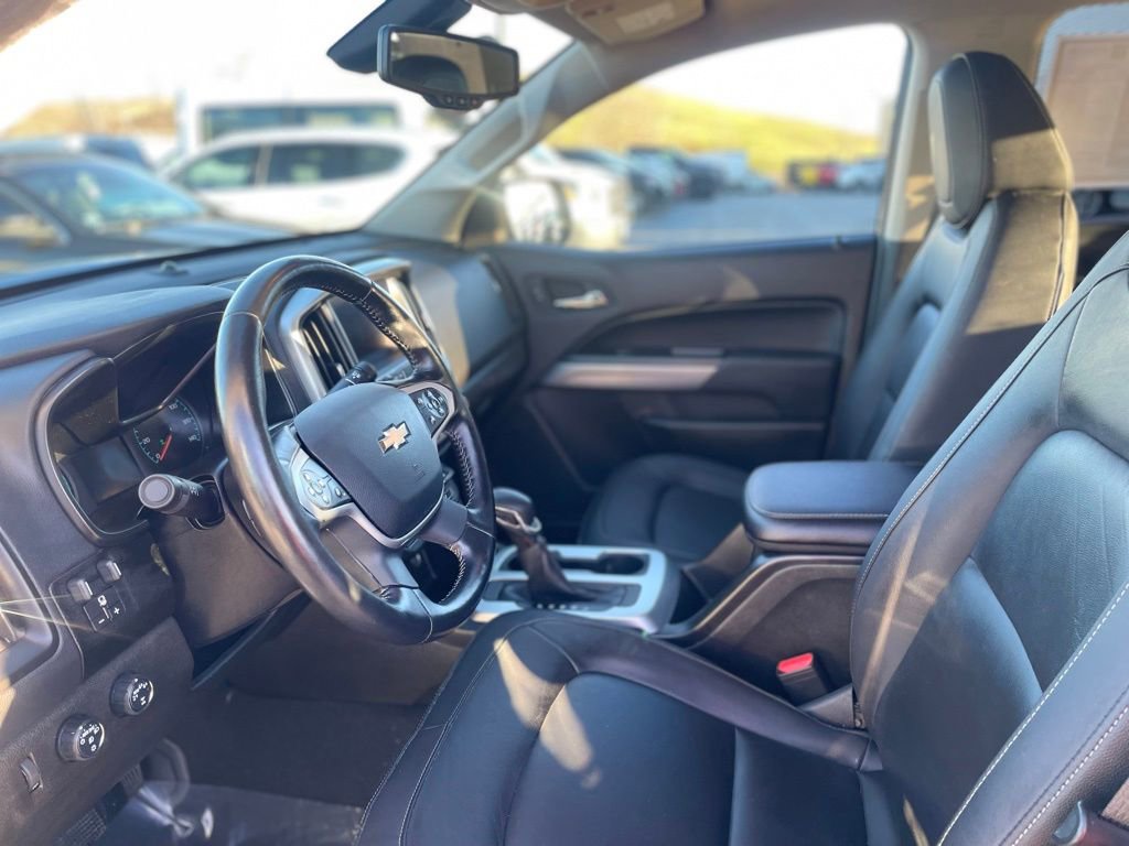 Used 2022 Chevrolet Colorado LT w/ Luxury Package image 13