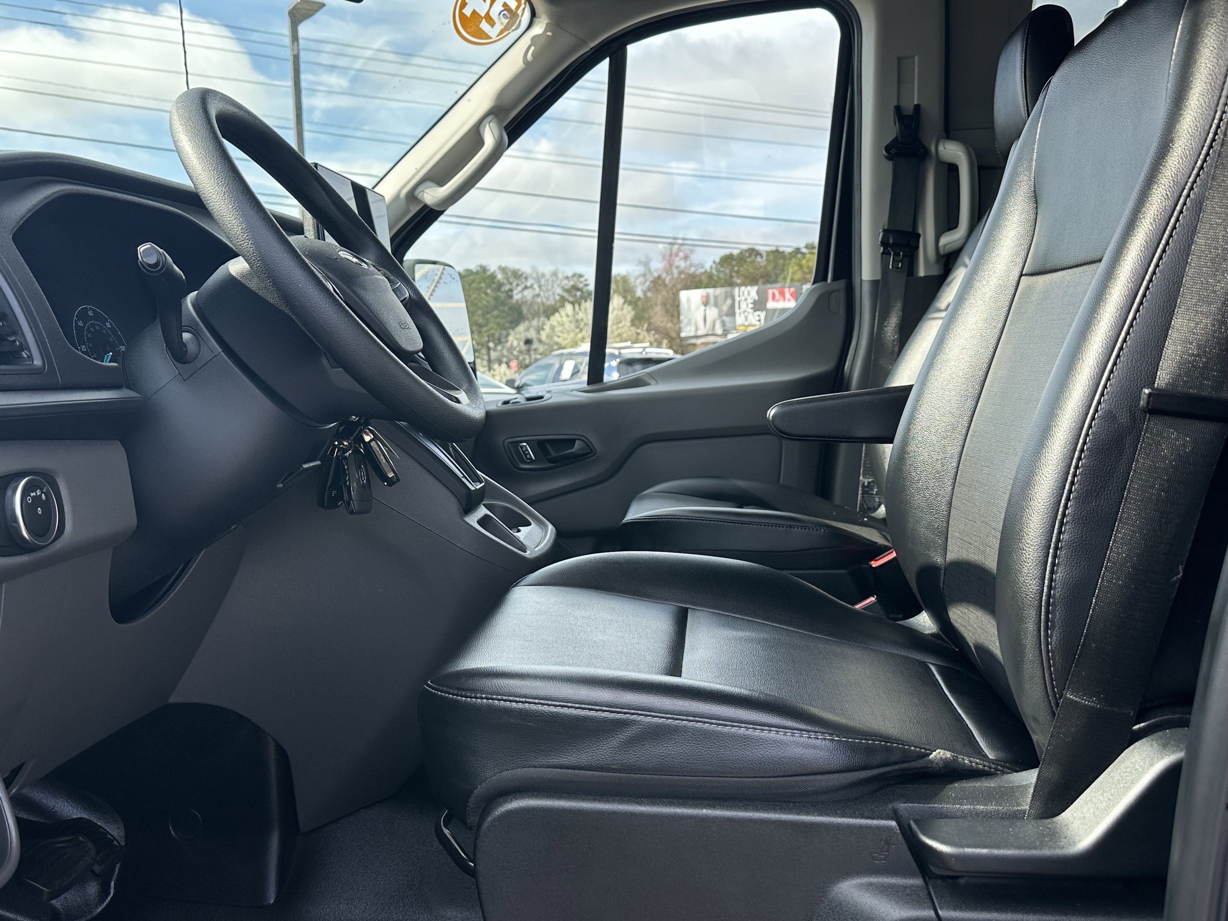 Used 2024 Ford Transit 350 XL image 12