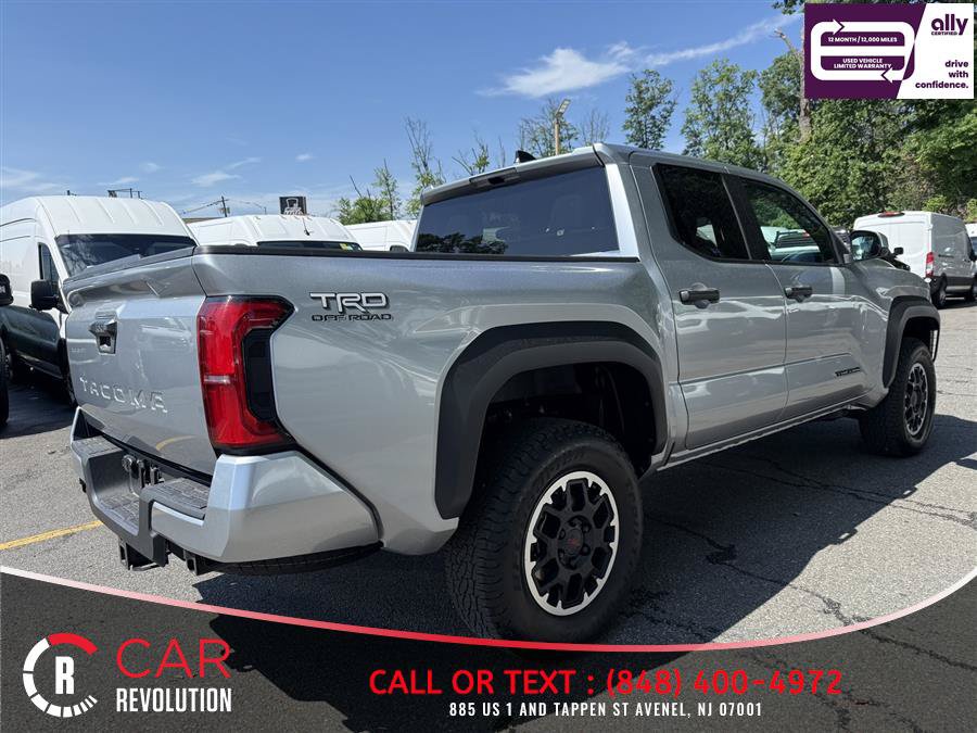 Used 2024 Toyota Tacoma TRD Off-Road AWD/4WD image 7