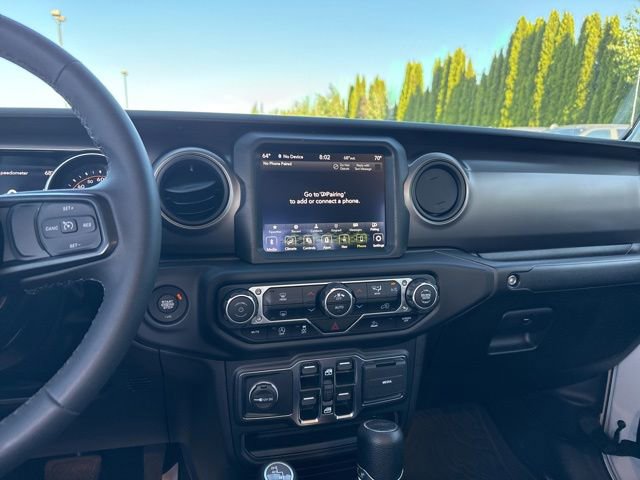 Used 2023 Jeep Gladiator Sport AWD/4WD image 19
