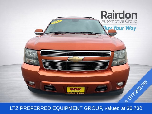 Used 2007 Chevrolet Avalanche LTZ w/ LTZ Preferred Equipment Group RWD image 2