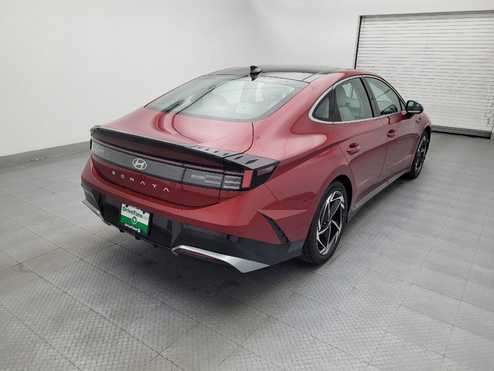 Used 2024 Hyundai Sonata SEL w/ Convenience Package FWD image 9
