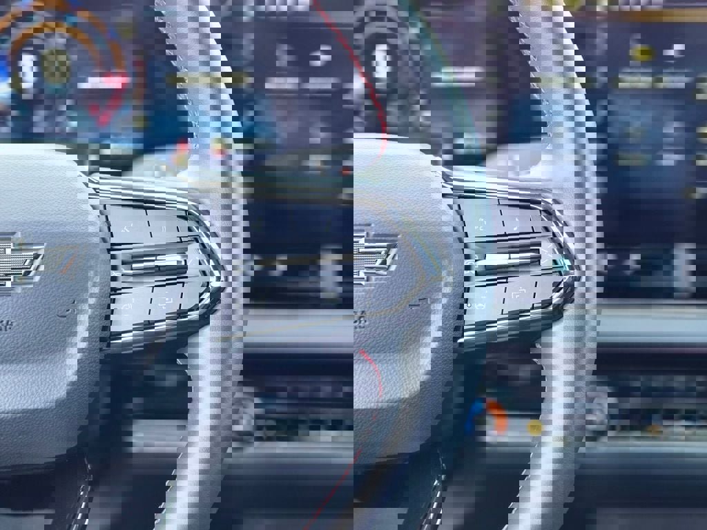 Used 2025 Chevrolet Equinox RS image 23