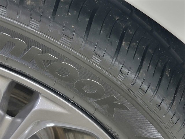 Used 2024 Honda Accord EX-L image 12