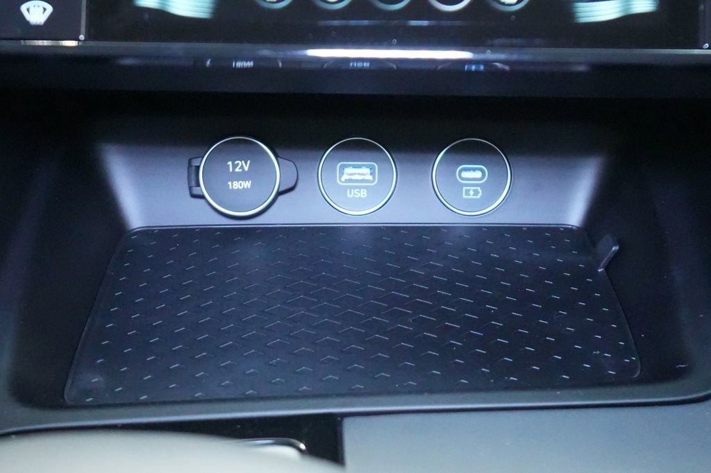 New 2026 Genesis G70 2.5T image 32