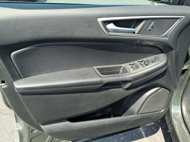 Used 2023 Ford Edge SEL AWD/4WD image 11
