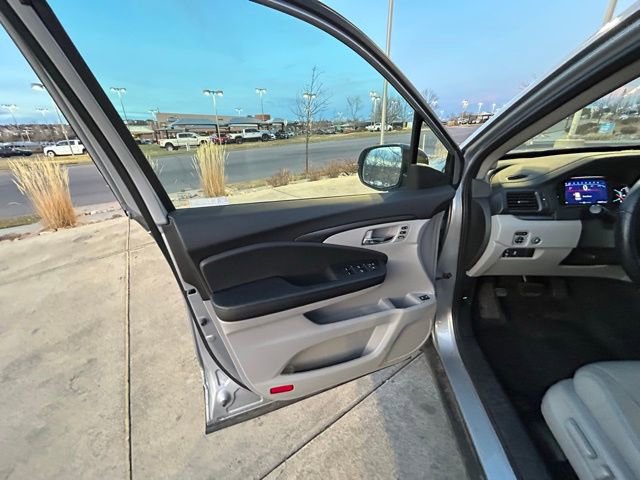 Used 2022 Honda Pilot Special Edition image 10