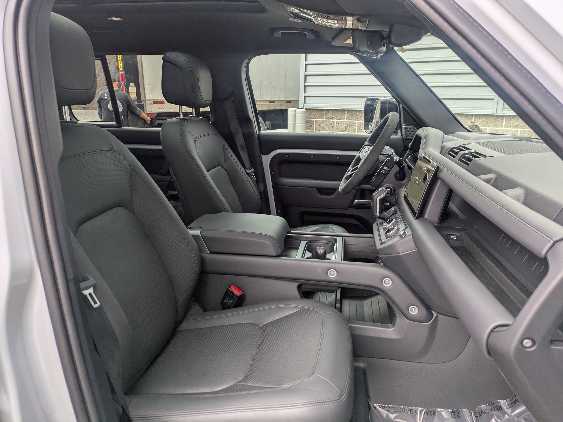 Certified 2023 Land Rover Defender 110 image 30