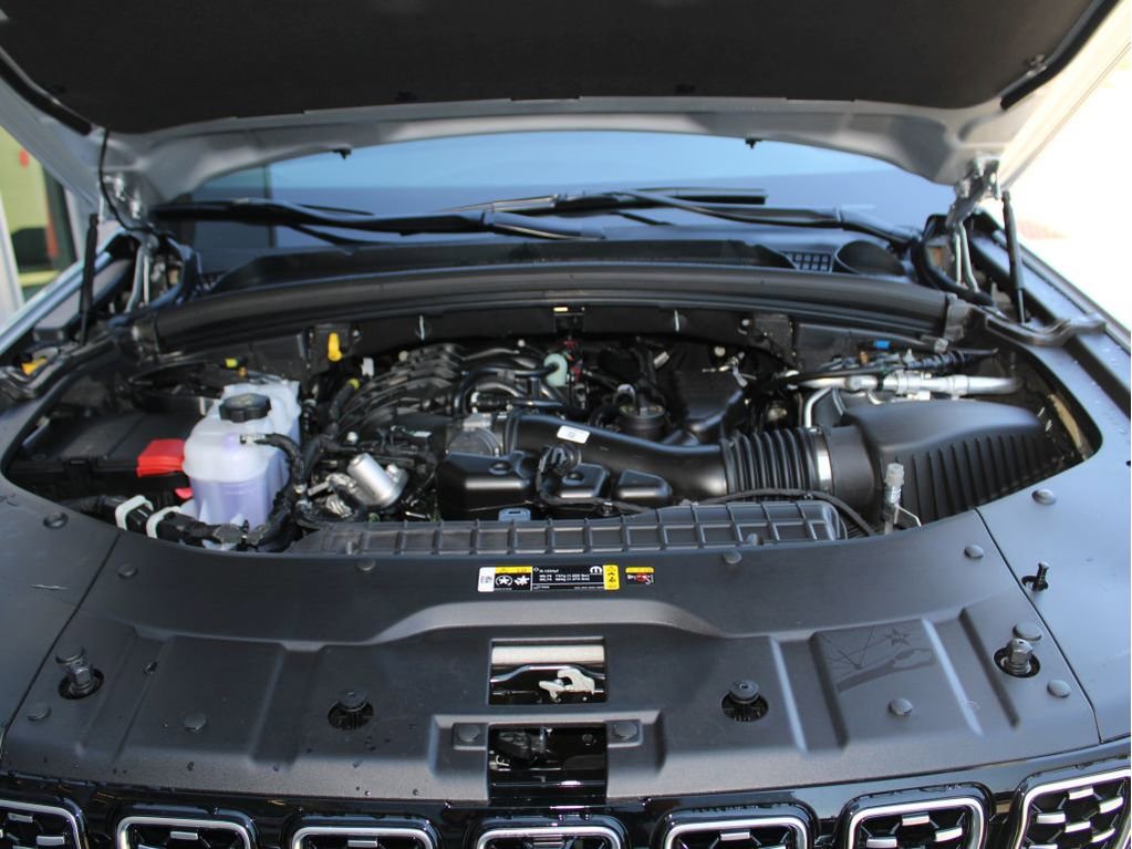 New 2025 Jeep Grand Cherokee Summit image 36