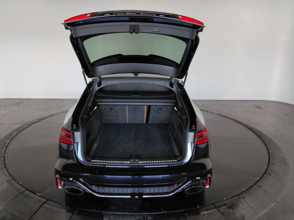 Used 2024 Audi RS 6 performance image 9