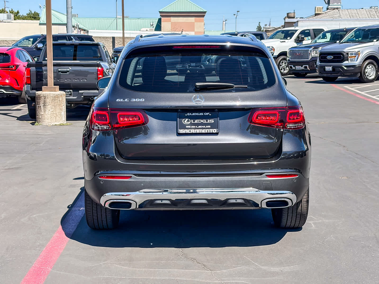 Used 2022 Mercedes-Benz GLC 300 image 4