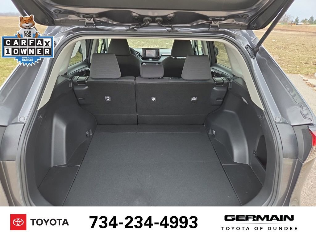 Used 2021 Toyota RAV4 XLE FWD image 23