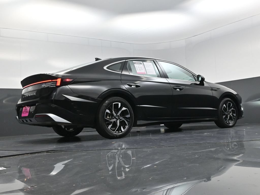 Used 2025 Hyundai Sonata SEL FWD image 30