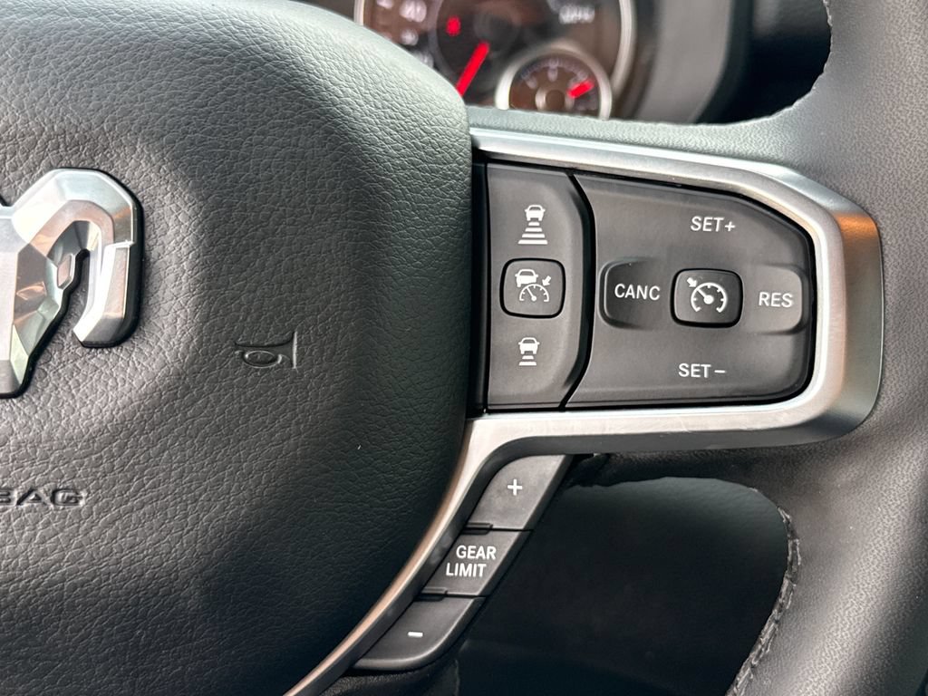 Used 2025 RAM 1500 Big Horn AWD/4WD image 16