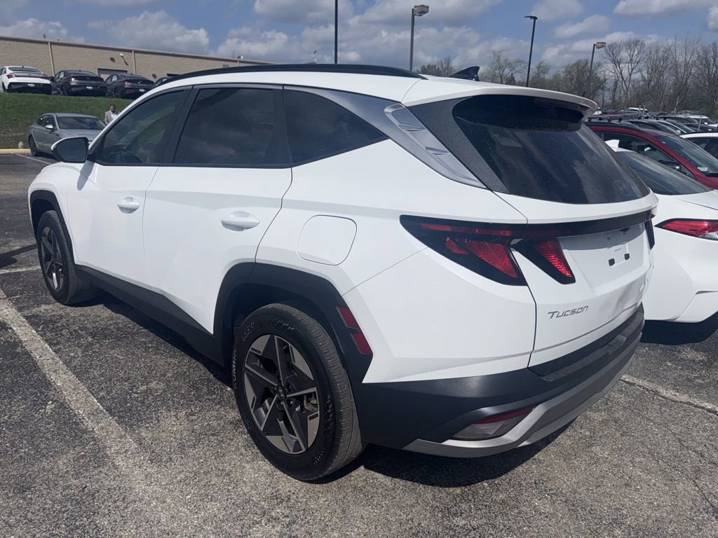 Certified 2025 Hyundai Tucson SEL image 2