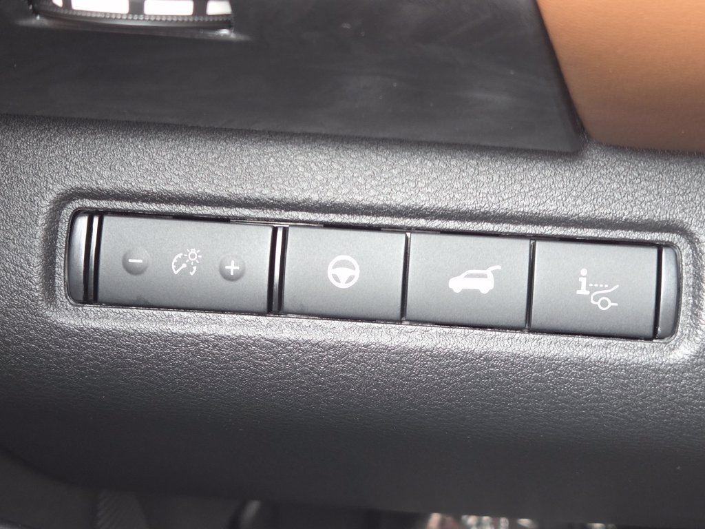 New 2026 Nissan Pathfinder Platinum AWD/4WD image 13