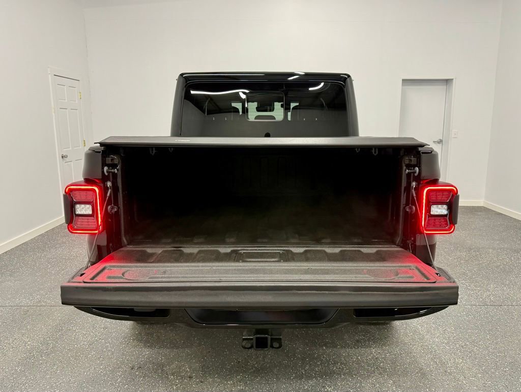Used 2022 Jeep Gladiator Overland image 13