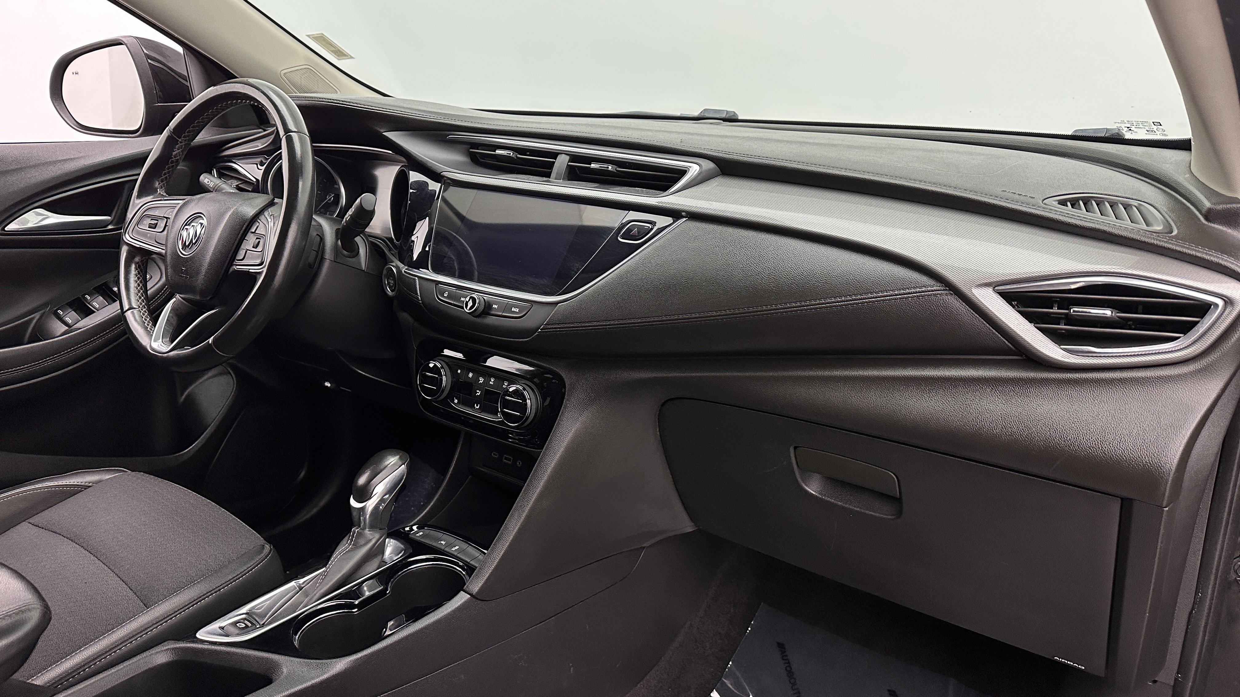 Used 2020 Buick Encore GX Select image 36