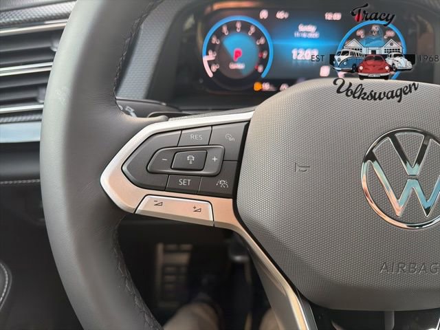 New 2026 Volkswagen Atlas Cross Sport SEL Premium R-Line image 15