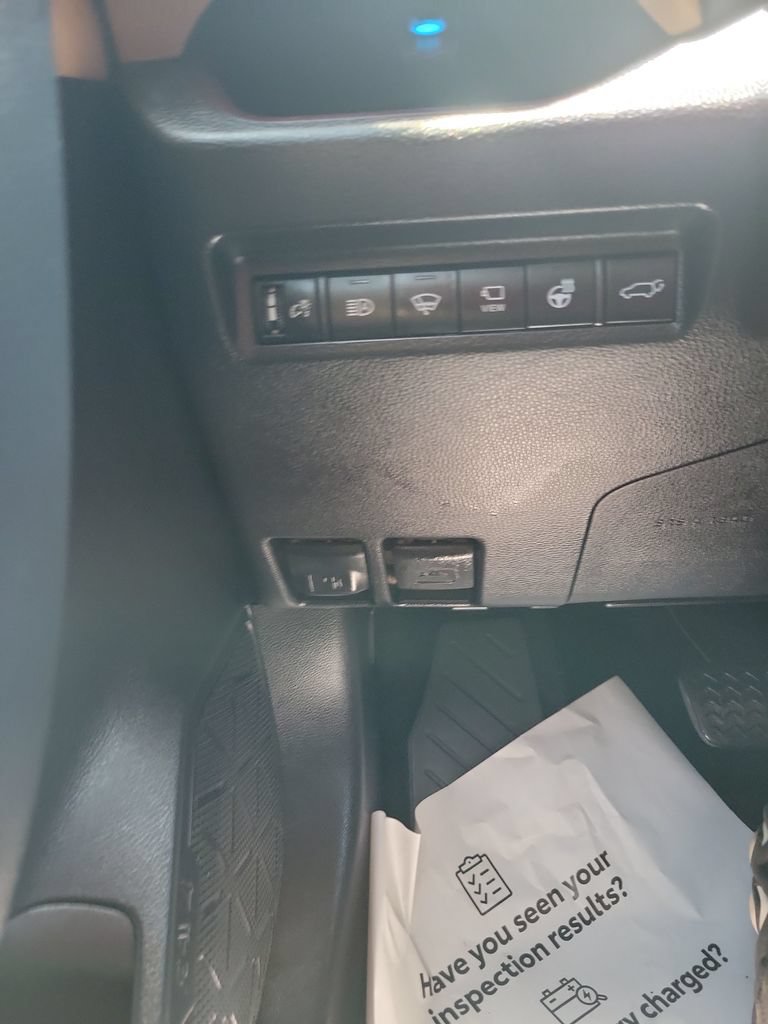 Certified 2019 Toyota RAV4 Limited w/ Advanced Technology Package FWD image 36