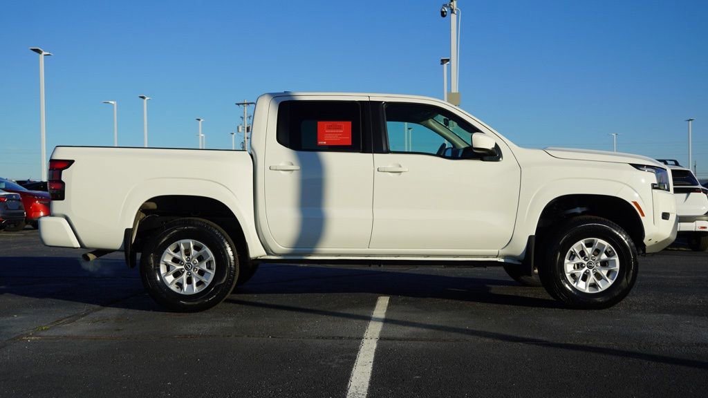 Used 2024 Nissan Frontier SV w/ Technology Package image 4