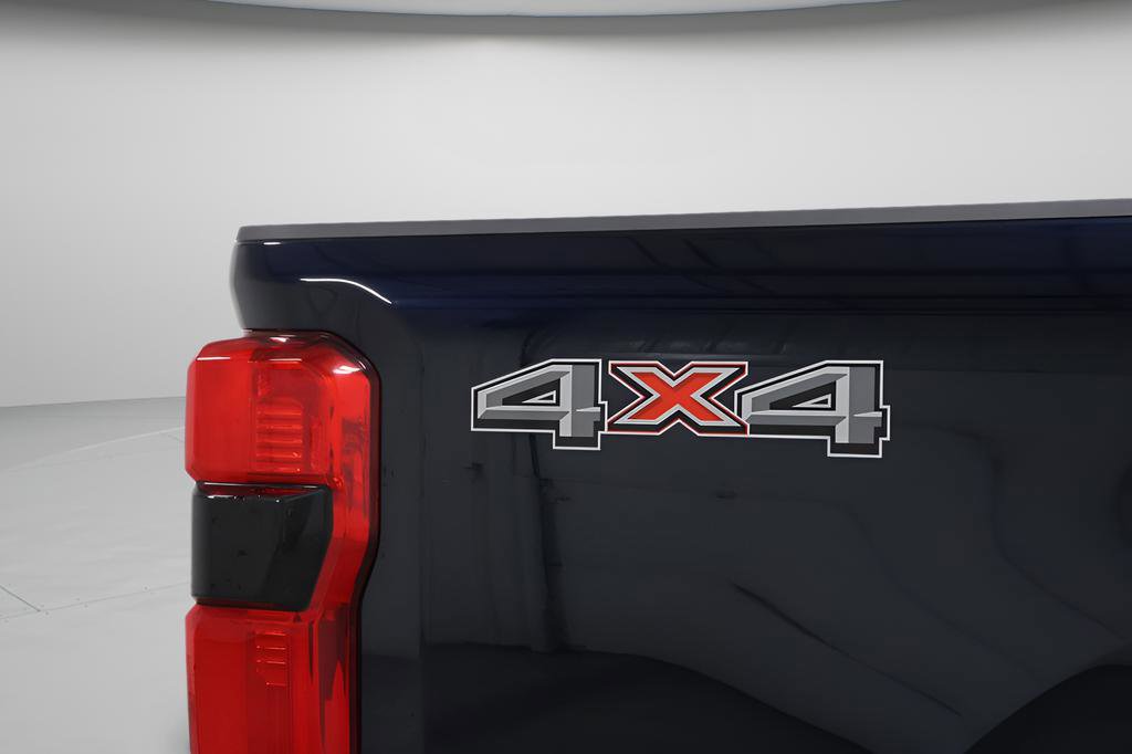 Used 2025 Ford F250 Platinum w/ Platinum Plus Package image 38