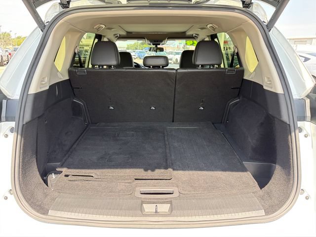 Used 2024 Nissan Rogue SV w/ SV Premium Package AWD/4WD image 29