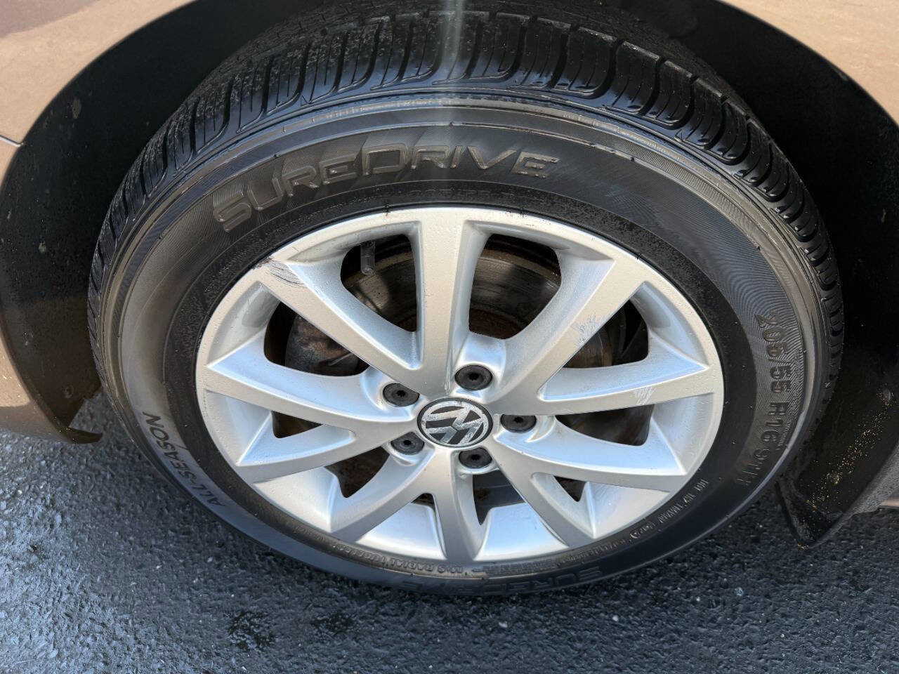 Used 2011 Volkswagen Jetta SE image 9