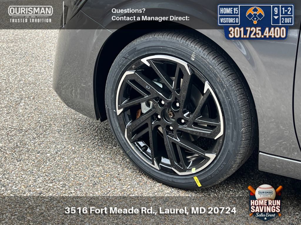 New 2026 Nissan Sentra SR w/ SR Premium Package FWD image 5
