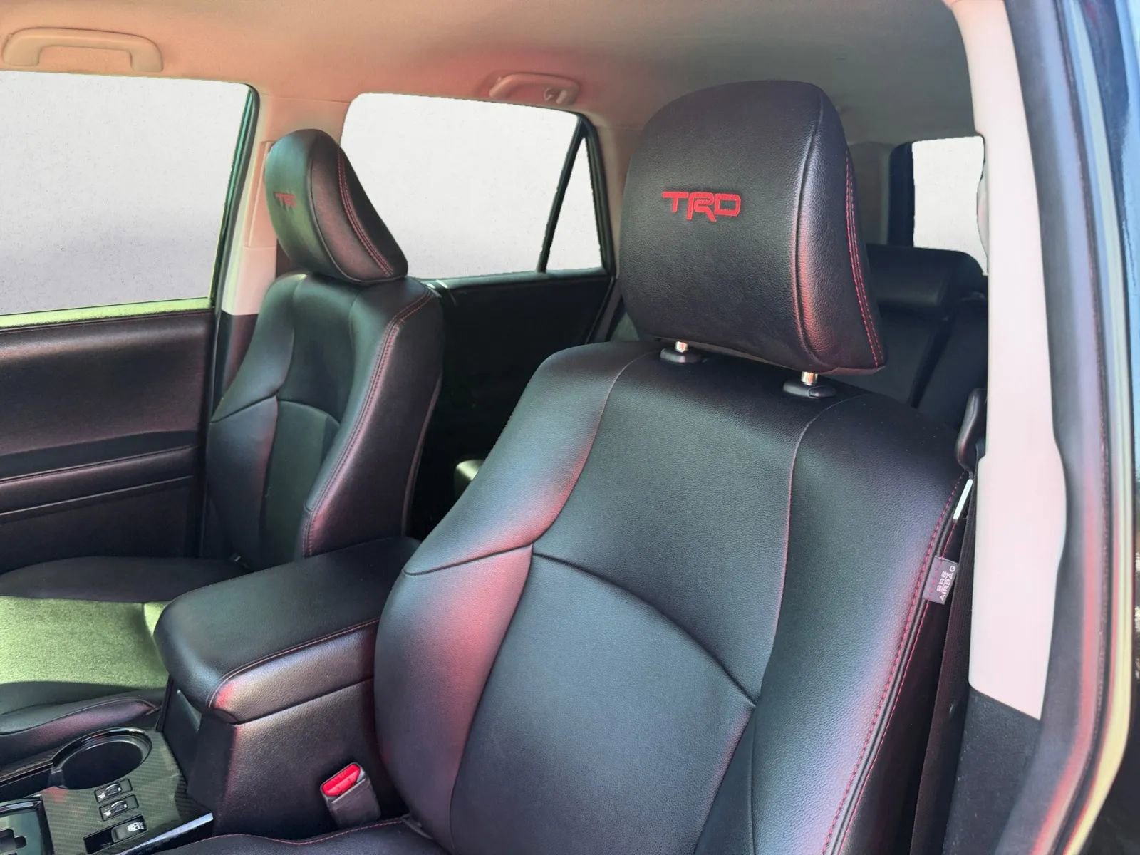 Used 2019 Toyota 4Runner TRD Off-Road Premium AWD/4WD image 14