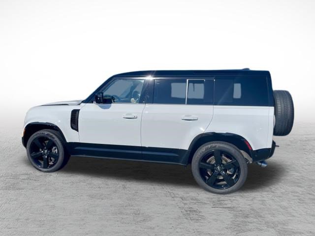 Certified 2025 Land Rover Defender 110 X-Dynamic SE AWD/4WD image 5