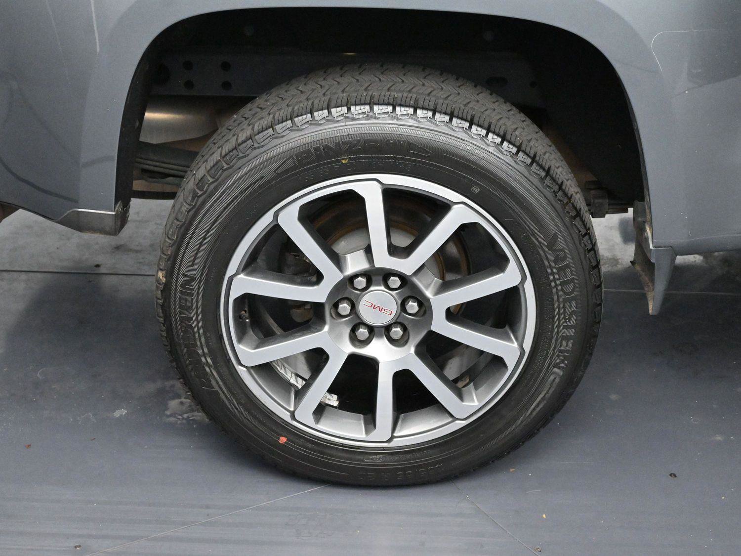 Used 2020 GMC Canyon Denali image 34