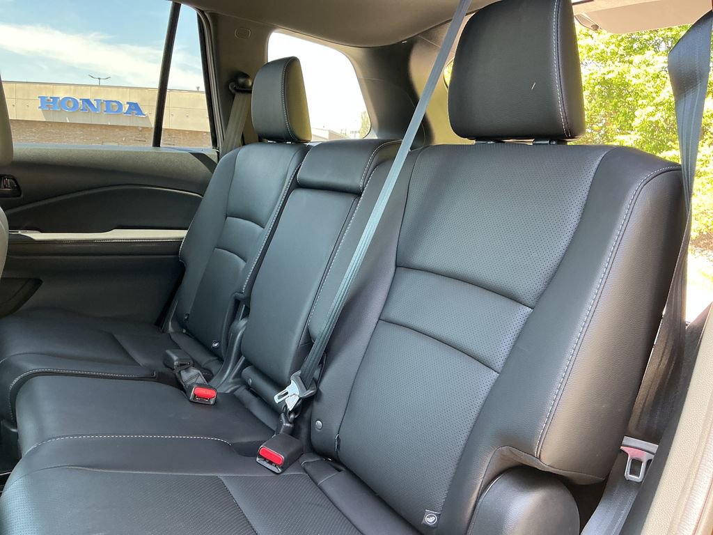 Certified 2023 Honda Passport EX-L image 15