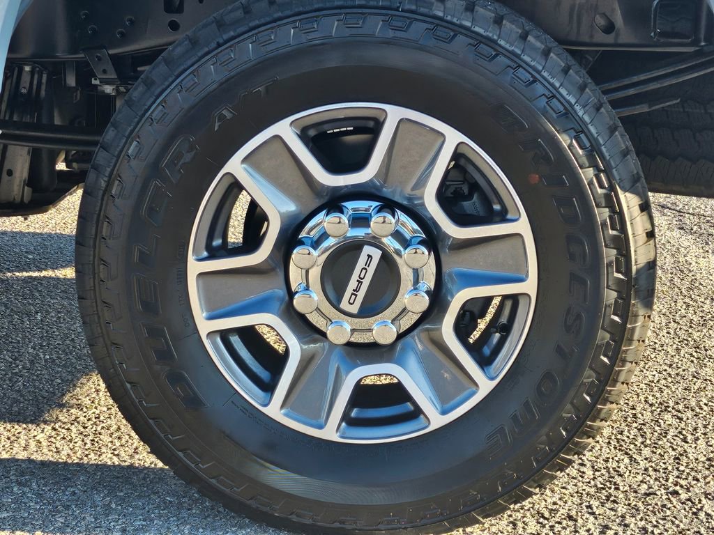 New 2026 Ford F250 Lariat w/ FX4 Off-Road Package image 25