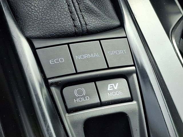 Used 2025 Toyota Camry LE FWD image 26