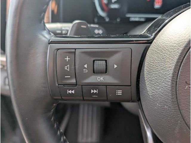 Used 2024 Nissan Pathfinder Platinum w/ Cargo Package image 18