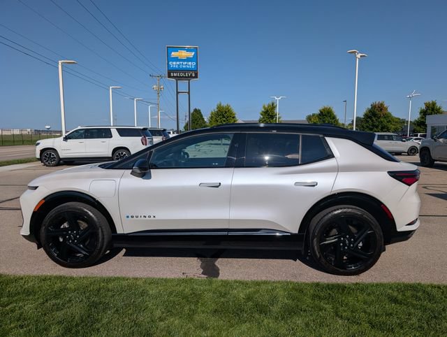 Used 2024 Chevrolet Equinox EV RS FWD image 9