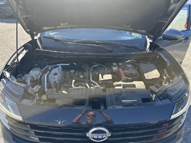 Used 2025 Nissan Kicks SV FWD image 19