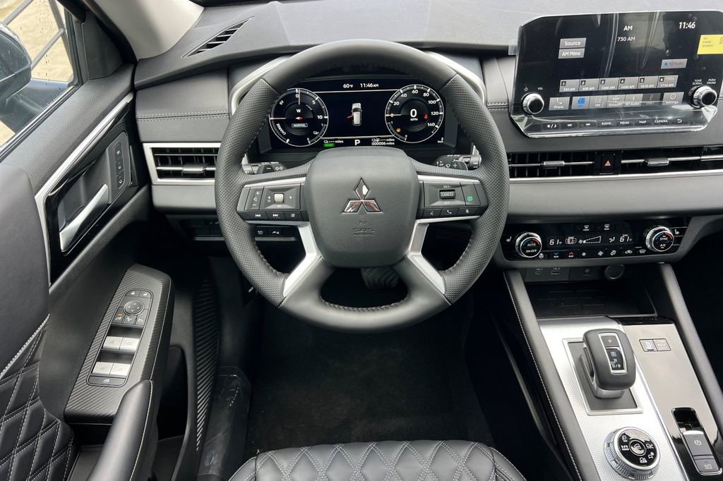 New 2025 Mitsubishi Outlander SEL image 15