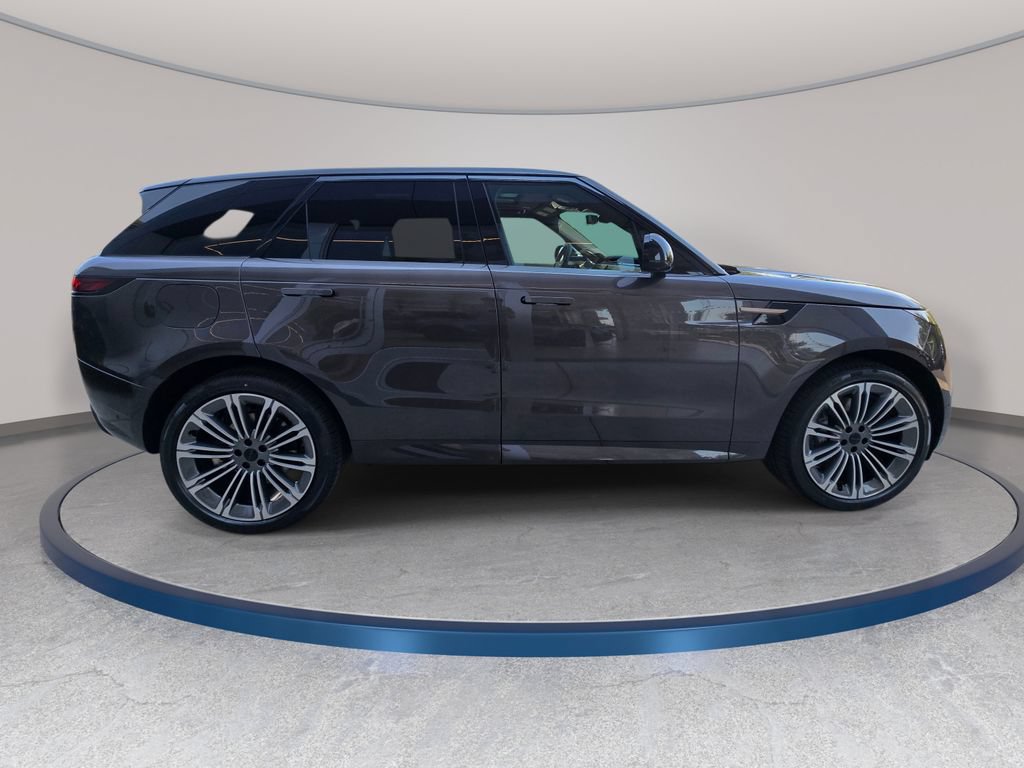 New 2026 Land Rover Range Rover Sport Dynamic SE AWD/4WD image 4