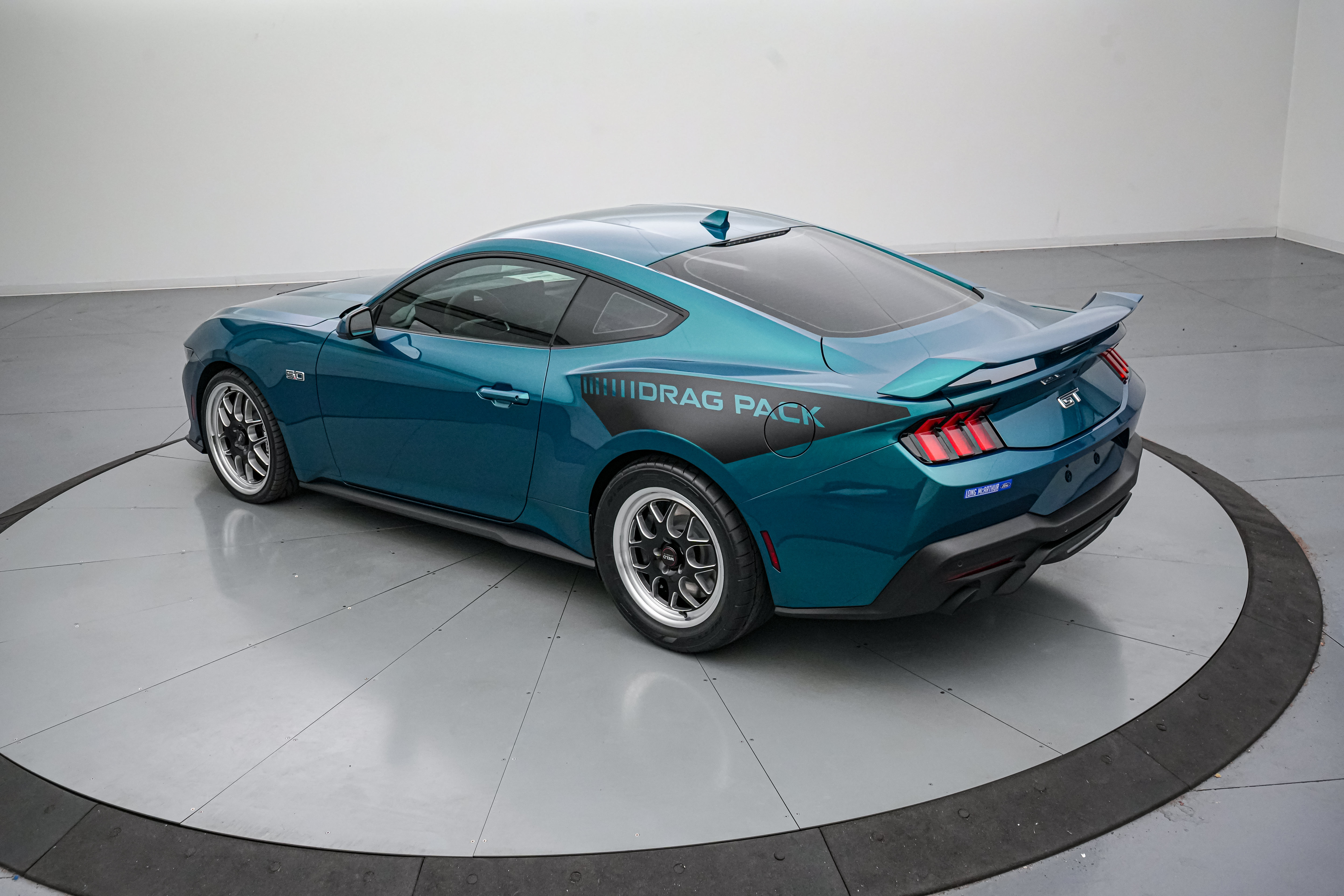 New 2026 Ford Mustang GT w/ GT Performance Package RWD image 7