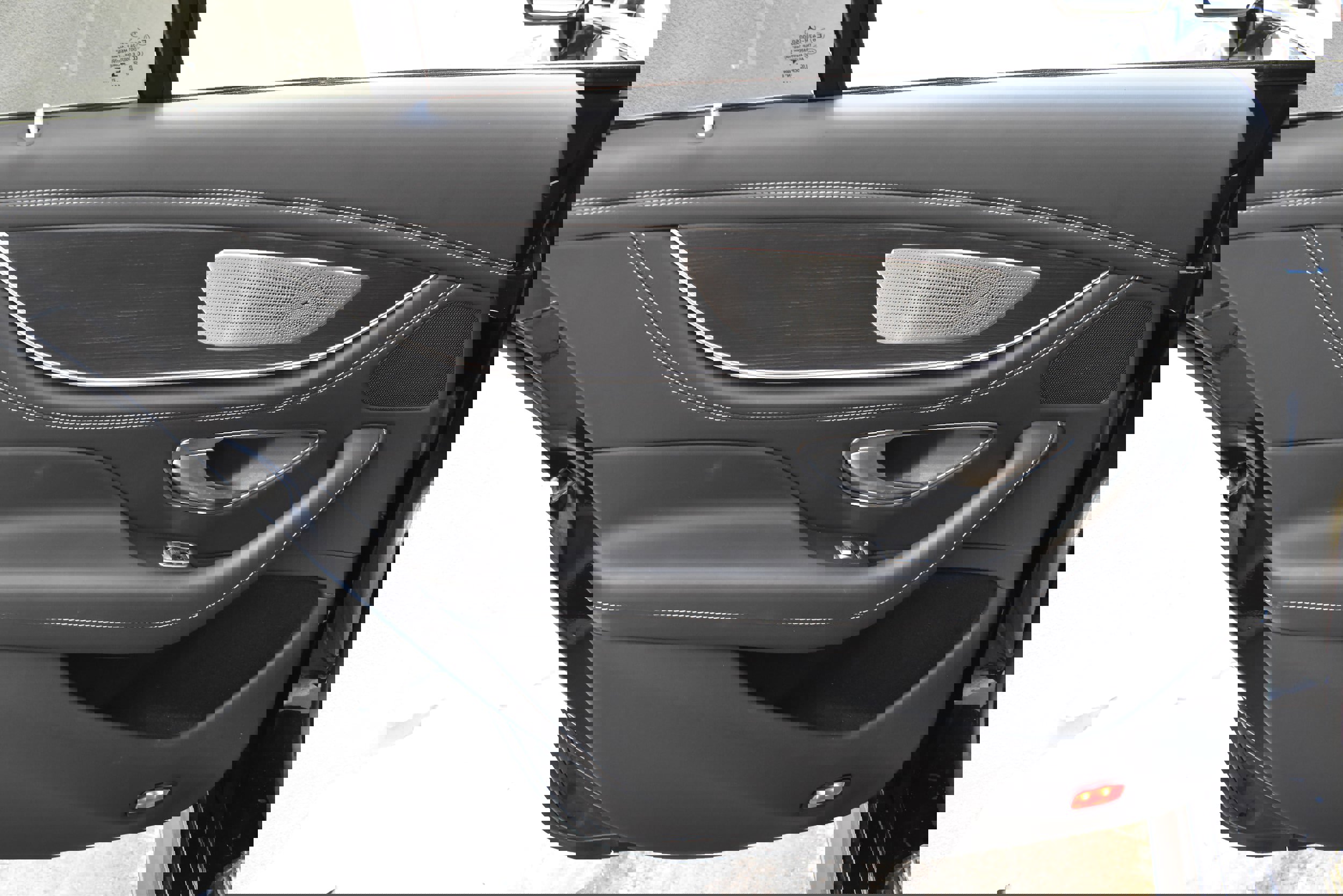 Used 2022 Mercedes-Benz AMG GT 43 image 32