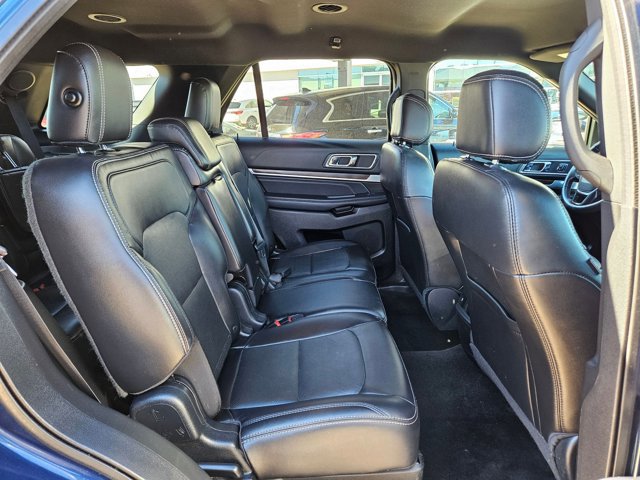 Used 2017 Ford Explorer Limited image 19