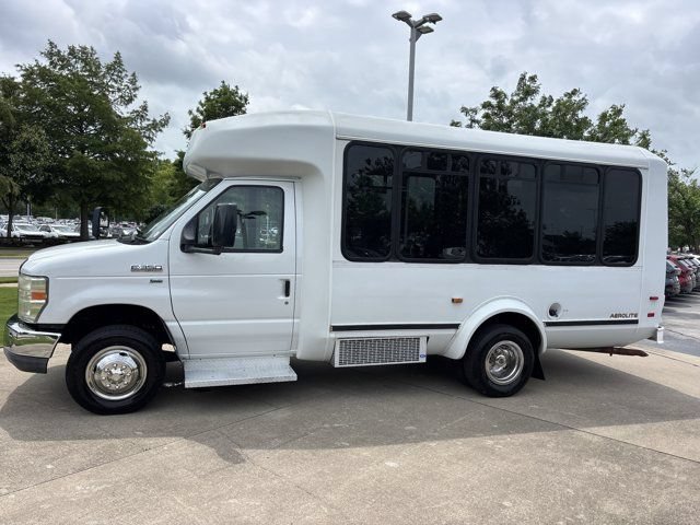 Used 2015 Ford E-350 and Econoline 350 Super Duty RWD image 7