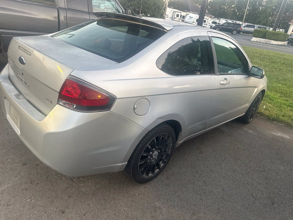 Used 2009 Ford Focus SES FWD image 4