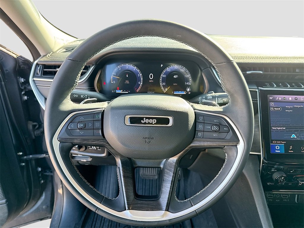 Used 2023 Jeep Grand Cherokee Limited image 11