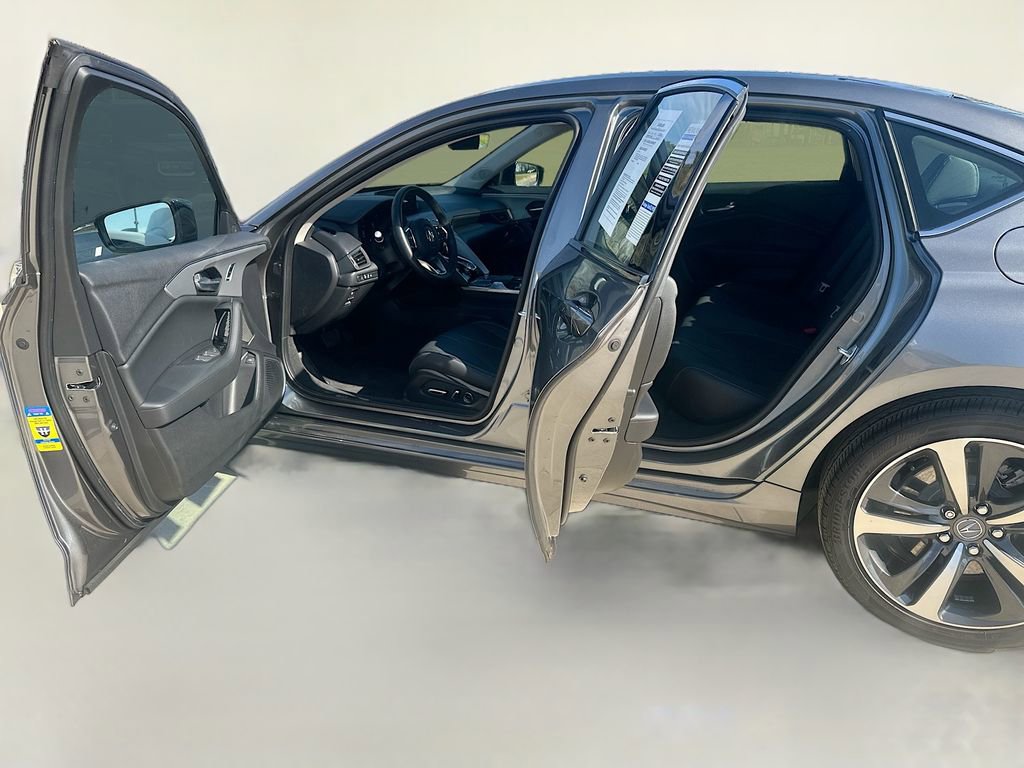 Used 2025 Acura TLX w/ Technology Package image 29