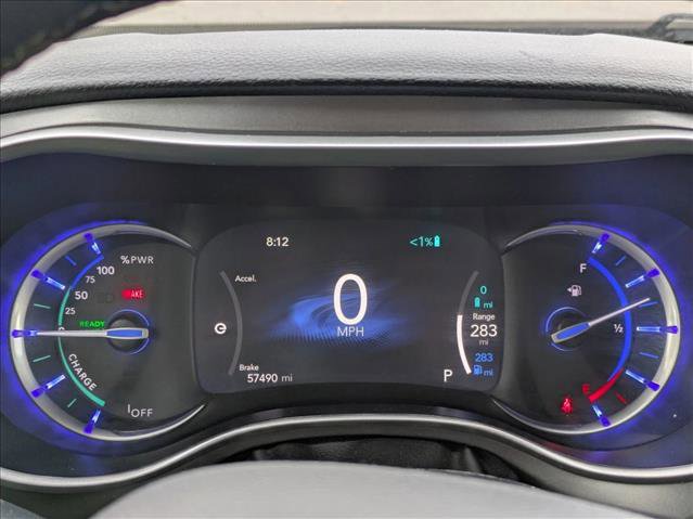 Used 2024 Chrysler Pacifica Select image 9