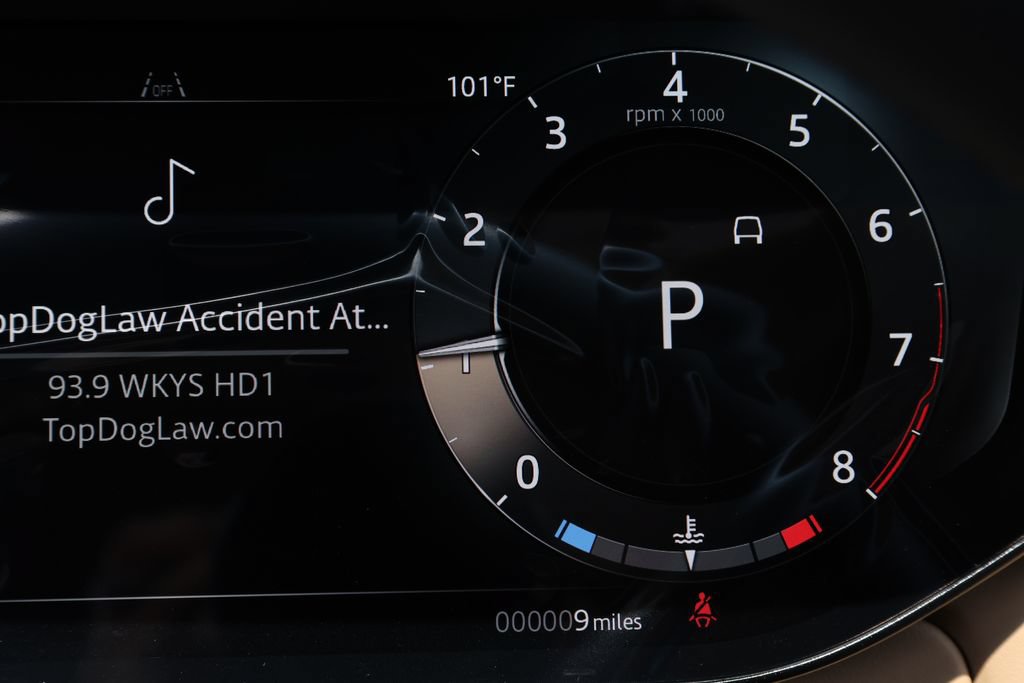New 2026 Land Rover Range Rover Long Wheelbase SE AWD/4WD image 25