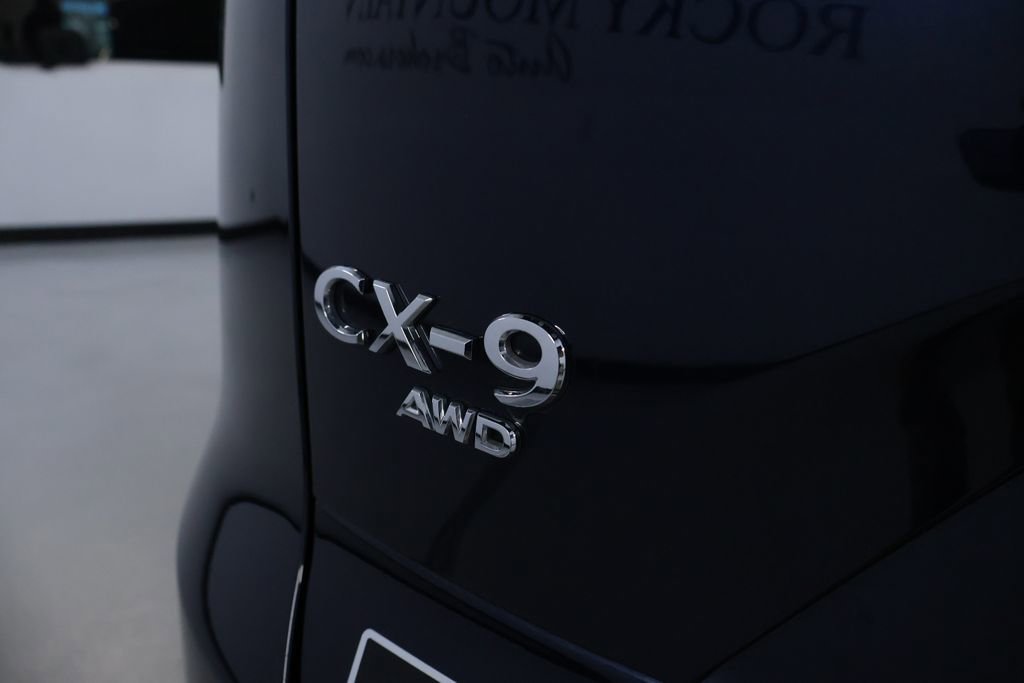 Used 2023 MAZDA CX-9 Touring image 10
